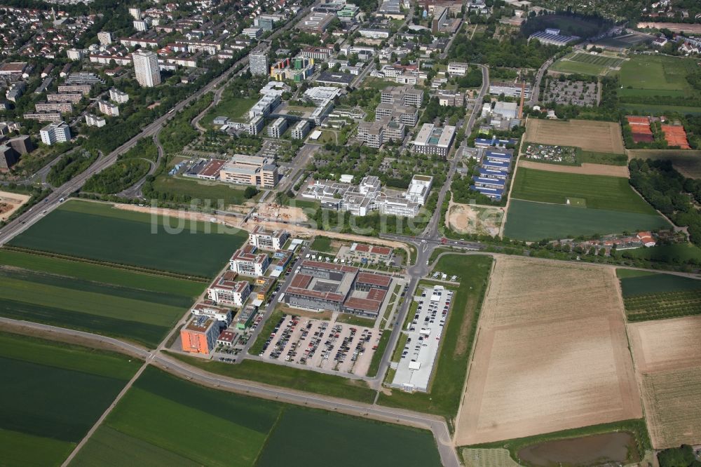 Mainz aus der Vogelperspektive: Die Johannes-Gutenberg-Universität in Mainz im Bundesland Rheinland-Pfalz