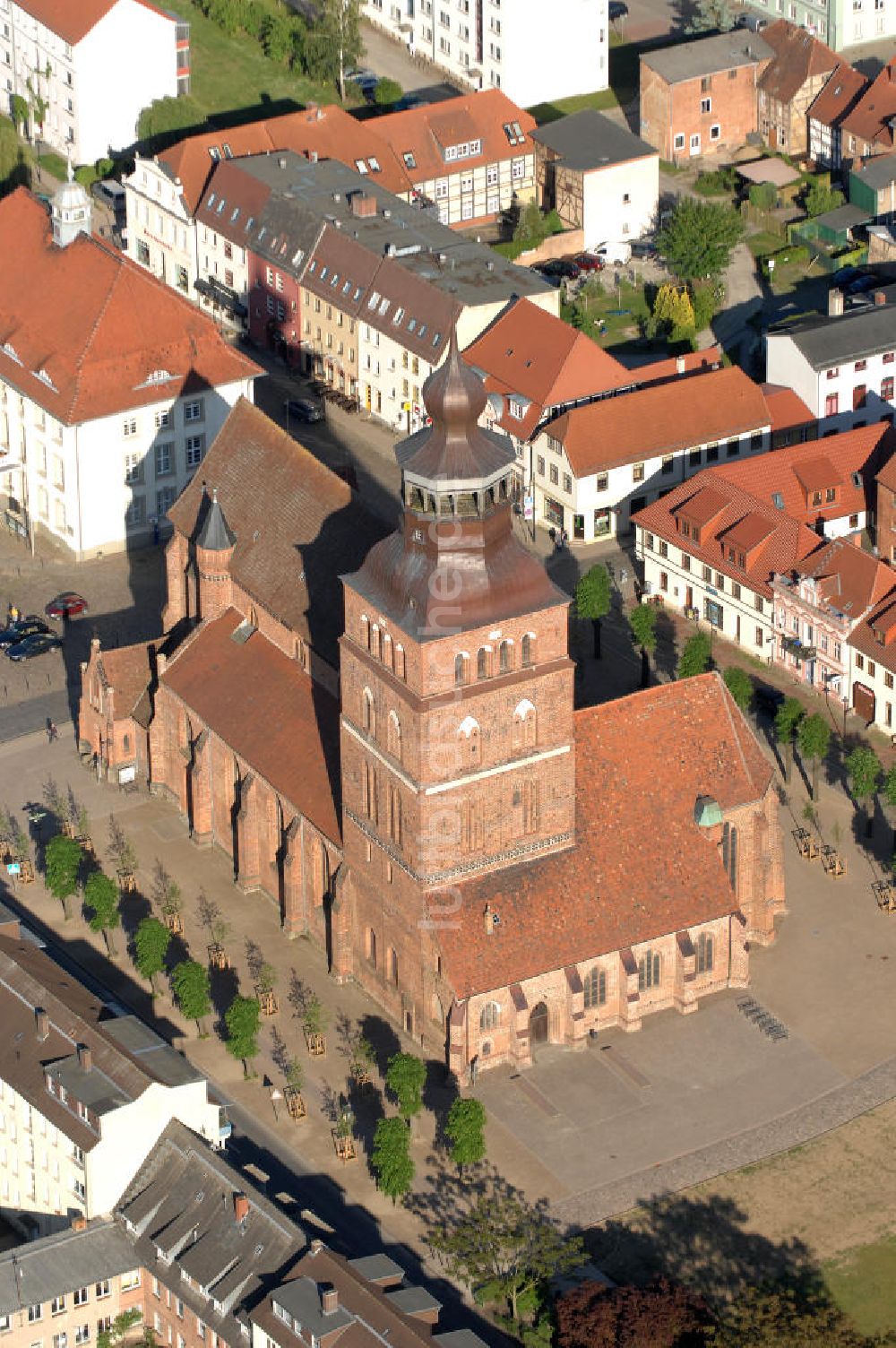 Luftbild Malchin - Die St. Johanneskirche in Malchin