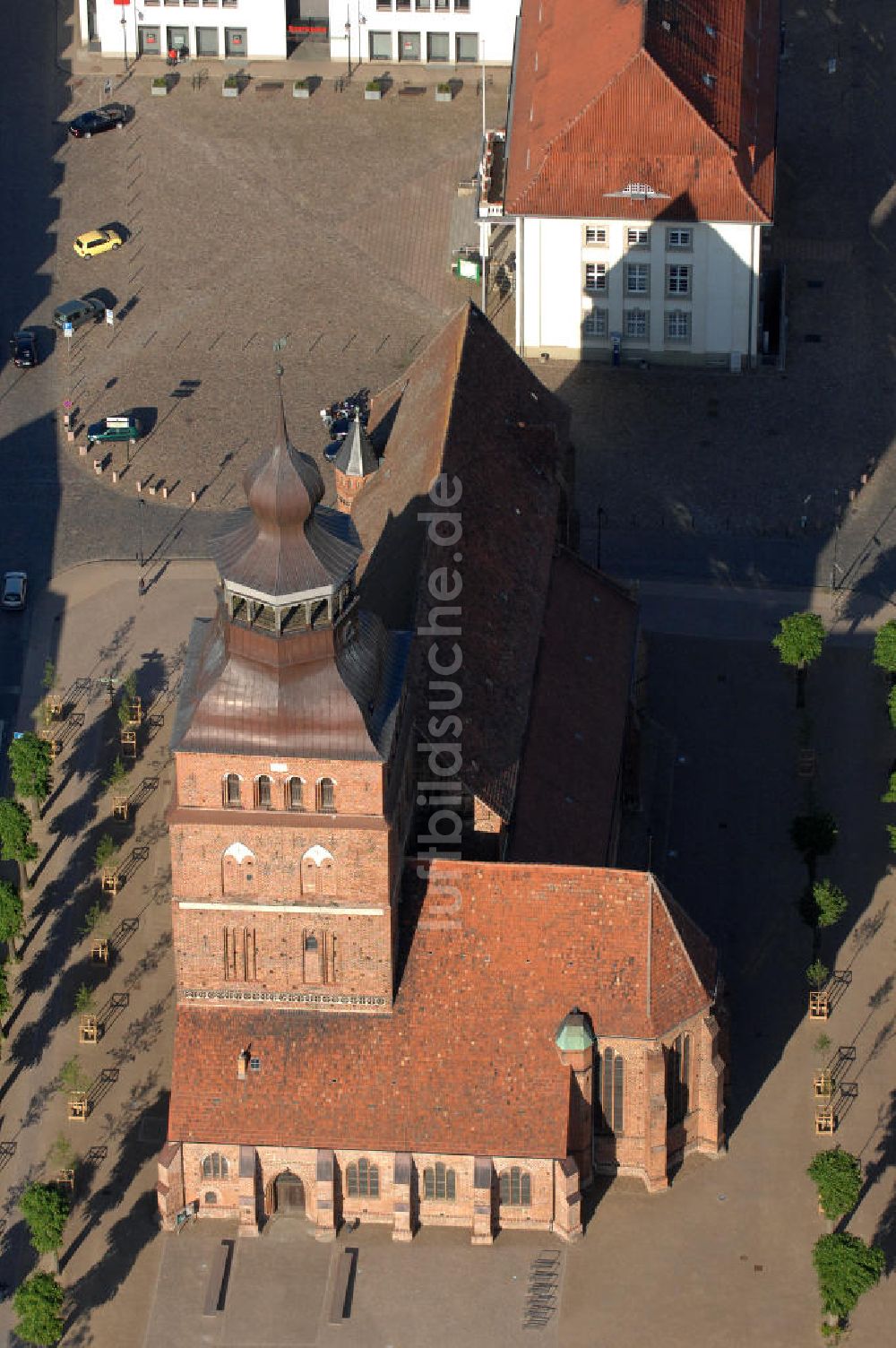 Luftbild Malchin - Die St. Johanneskirche in Malchin