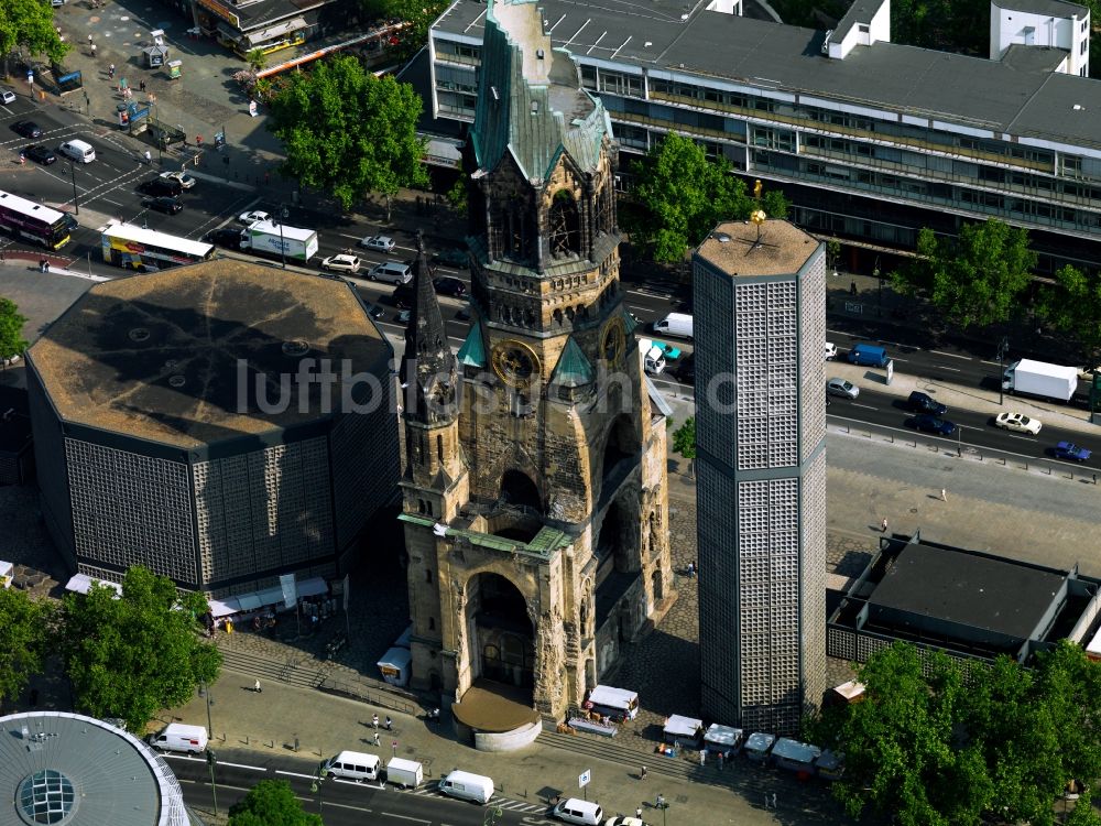 Berlin von oben - Die Kaiser-Wilhelm Gedächtniskirche in Berlin im Bundesland Berlin