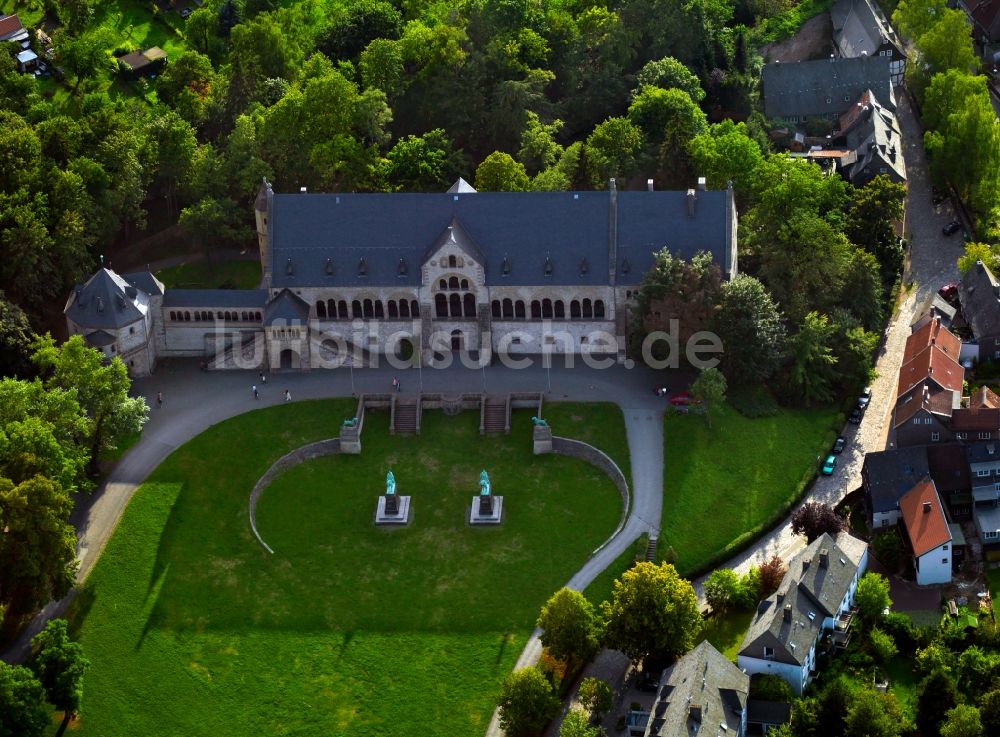 Luftbild Goslar - Die Kaiserpfalz Goslar am Rammelsberg in Goslar im Bundesland Niedersachsen