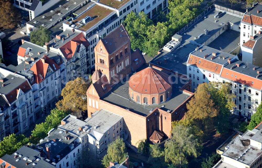 Berlin Steglitz von oben - Die katholische Rosenkranz-Basilika in Berlin-Steglitz