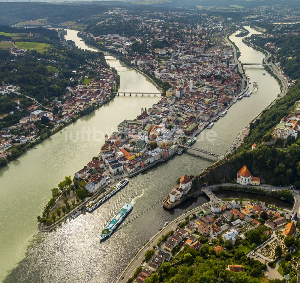 Passau aus der Vogelperspektive: Die kreisfreie Universitätsstadt Passau im Bundesland Bayern