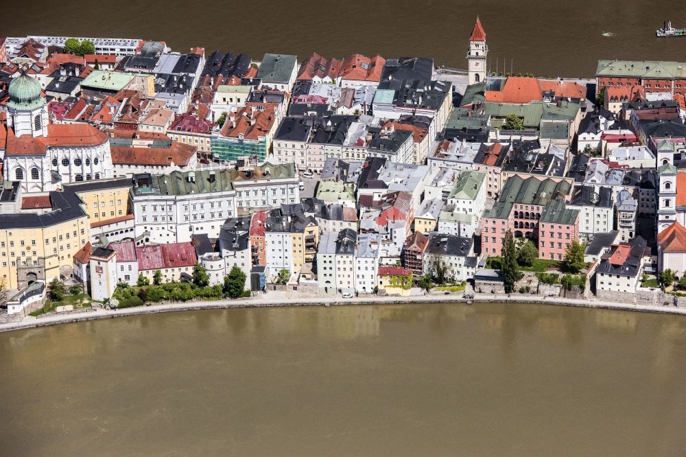 Passau aus der Vogelperspektive: Die kreisfreie Universitätsstadt Passau im Bundesland Bayern