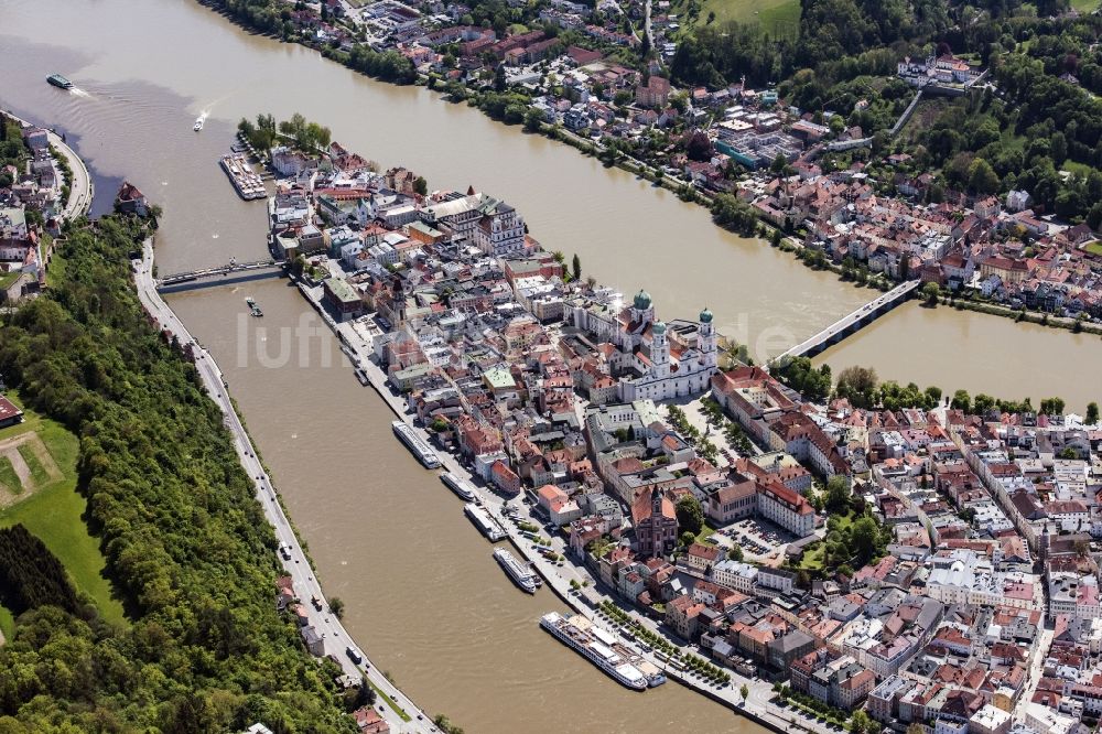 Passau aus der Vogelperspektive: Die kreisfreie Universitätsstadt Passau im Bundesland Bayern