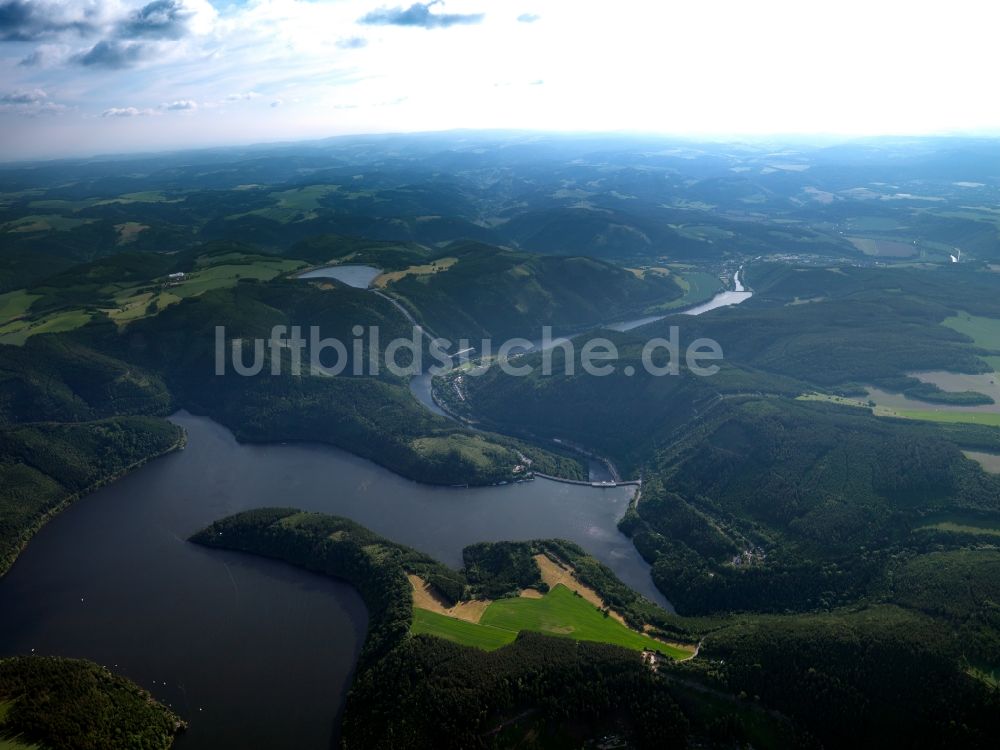 Hohenwarte von oben - Die Landschaft und Talsperre Hohenwarte im Bundesland Thüringen