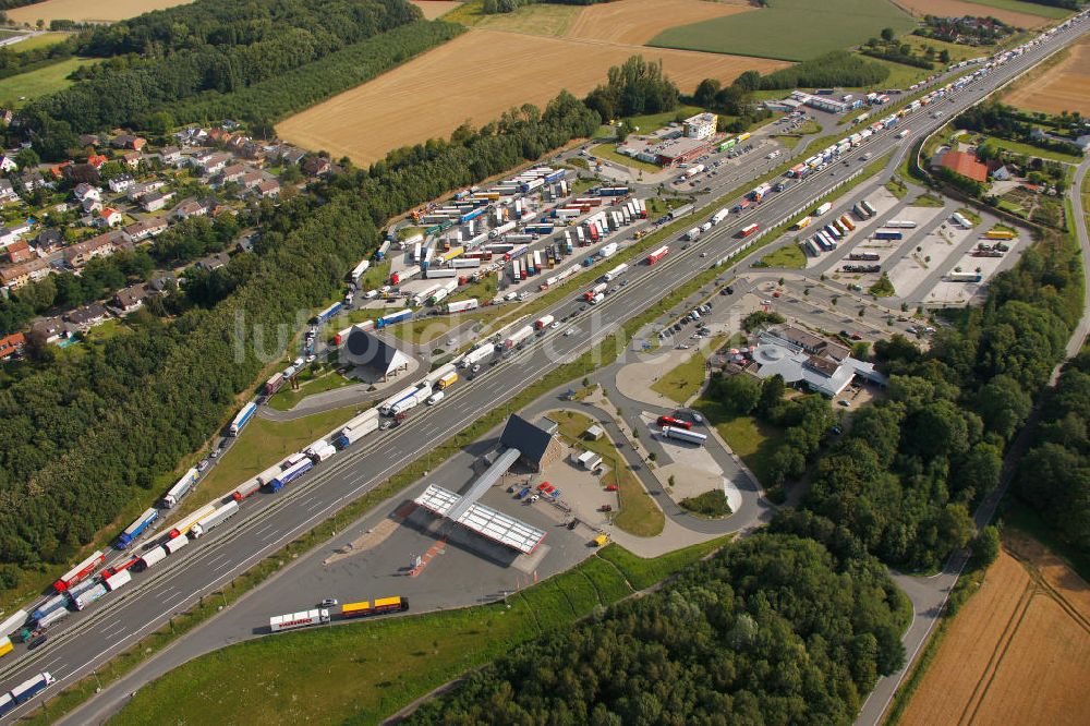 Hamm von oben - Die LKW - Autobahnraststätte Rhynern-Nord an der A2 in Nordrhein-Westfalen