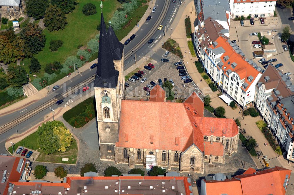 Luftbild Halberstadt - Die Martinikirche ist eine Kirche im gotischen Baustil im Zentrum von Halberstadt in Sachsen-Anhalt