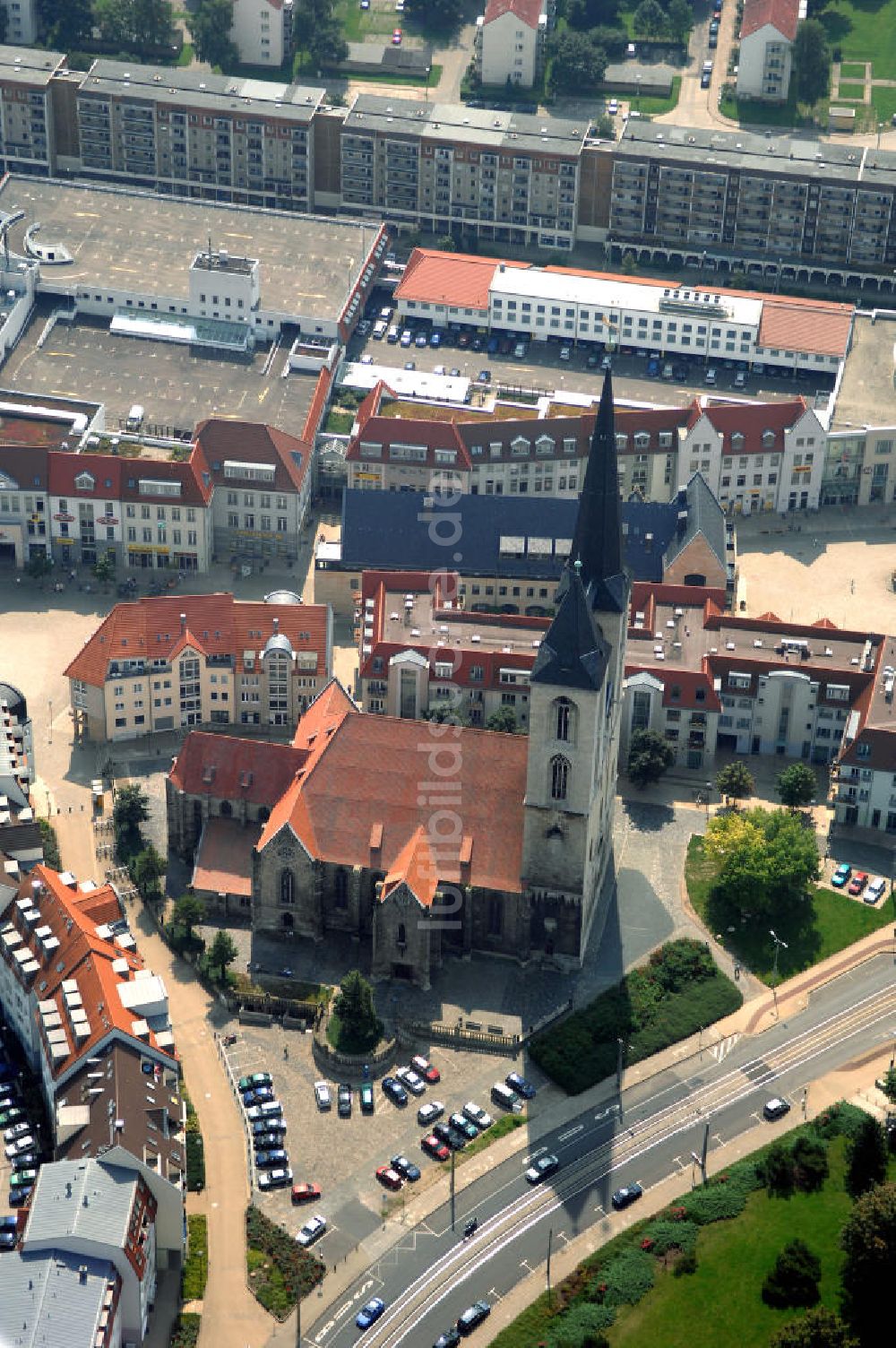 Halberstadt aus der Vogelperspektive: Die Martinikirche ist eine Kirche im gotischen Baustil im Zentrum von Halberstadt in Sachsen-Anhalt