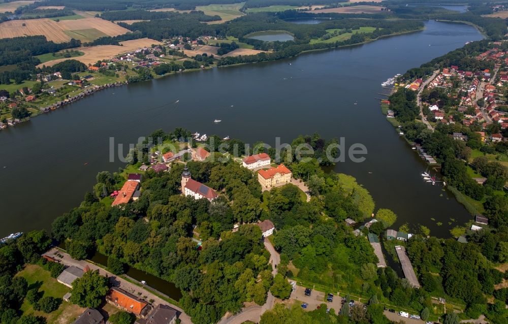 Luftaufnahme Mirow - Die Mirower Schlossinsel mit ihrem Gebäudeensemble in Mirow im Bundesland Mecklenburg-Vorpommern