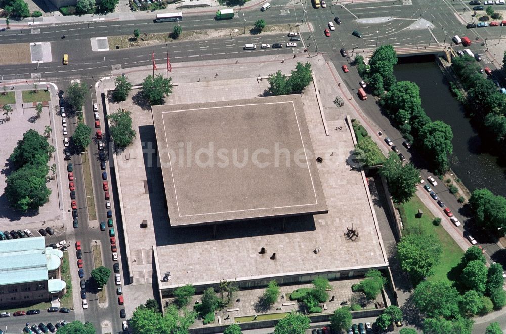 Luftbild Berlin - Die Neue Nationalgalerie in Berlin-Mitte