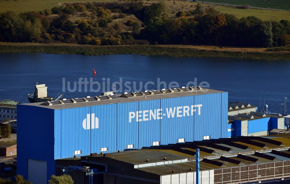 Luftaufnahme Wolgast - Die Peene-Werft in Wolgast im Bundesland Mecklenburg-Vorpommern