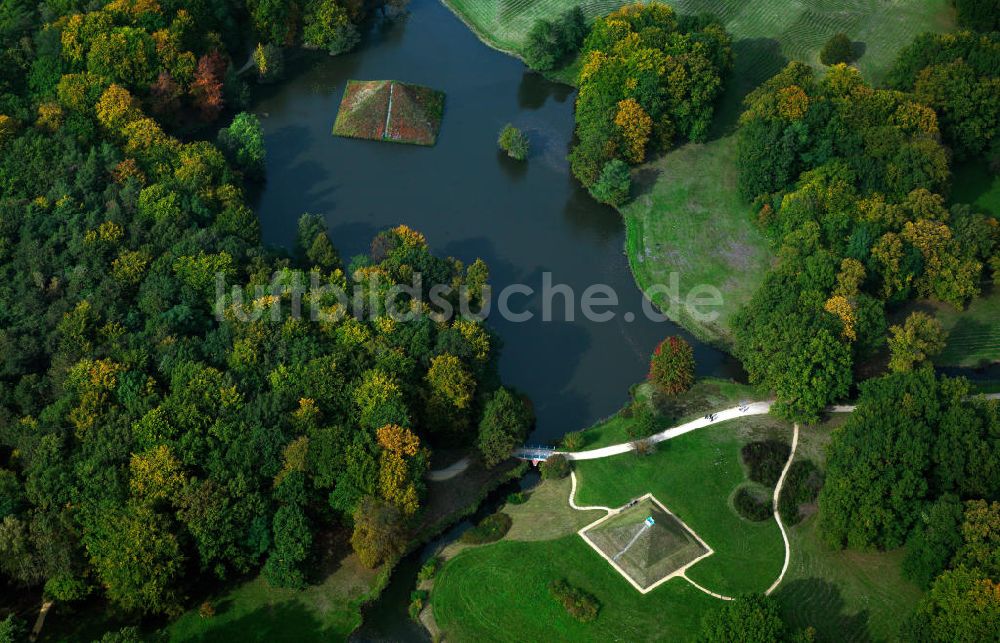 Cottbus von oben - Die Pyramidenebene im Branitzer Park in Cottbus