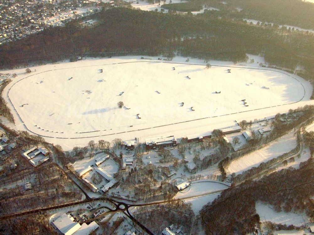 Hoppegarten aus der Vogelperspektive: Die Rennbahn in Berlin Hoppegarten 30.12.2005