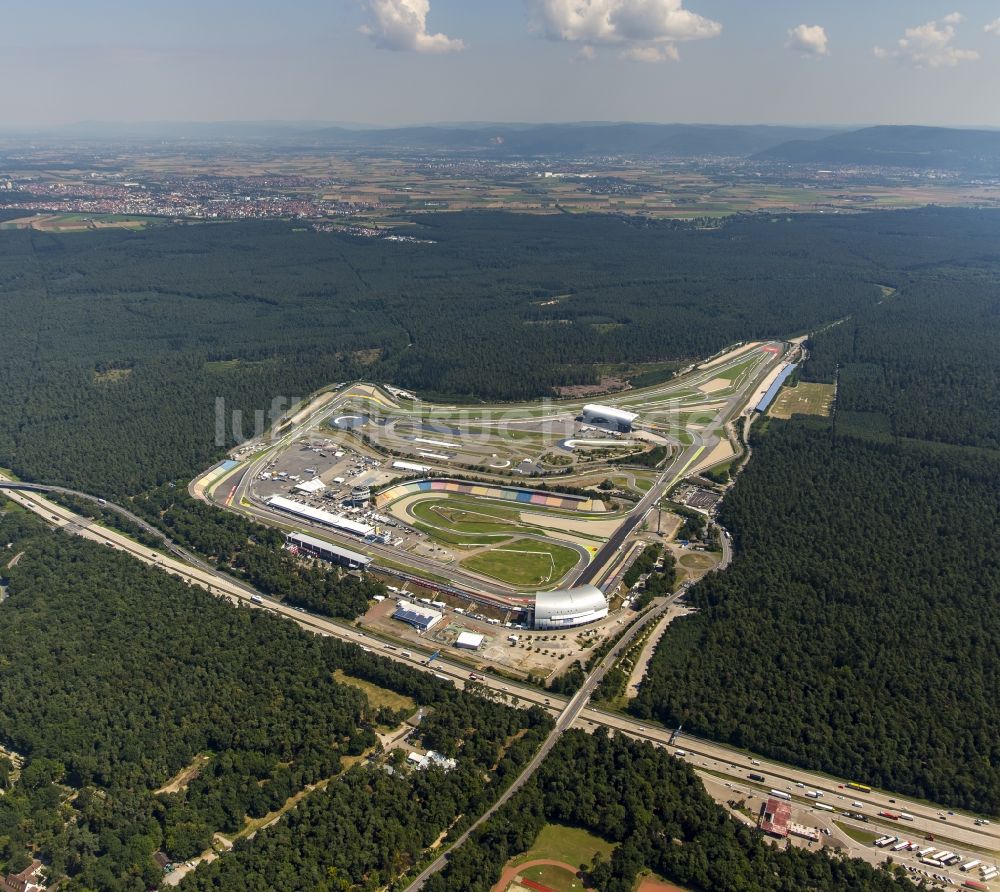 Hockenheim aus der Vogelperspektive: Die Rennstrecke Hockenheimring in Baden-Württemberg