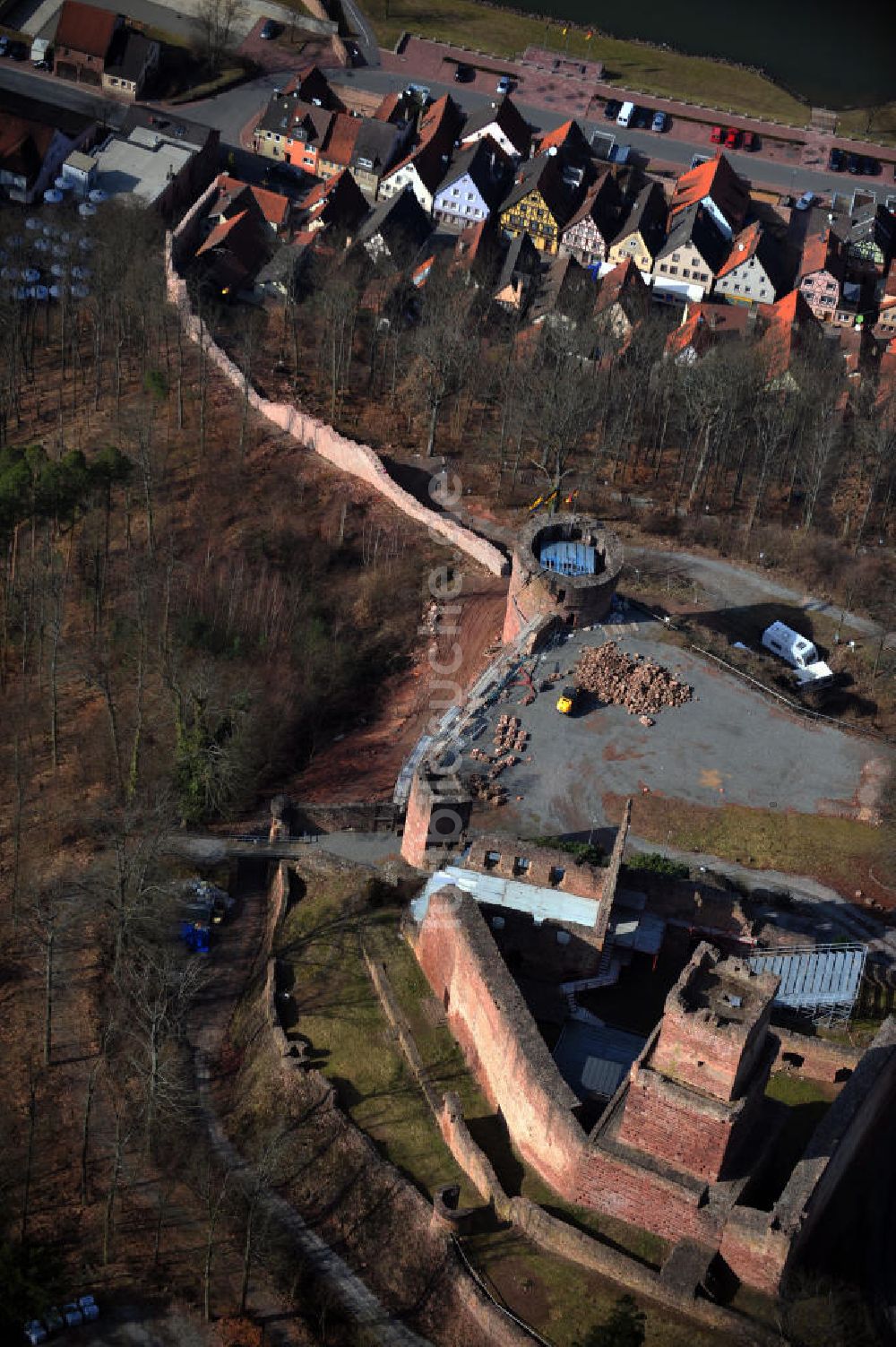 Luftbild Freudenberg - Die Ruine der Freudenburg in Freudenberg in Baden-Württemberg