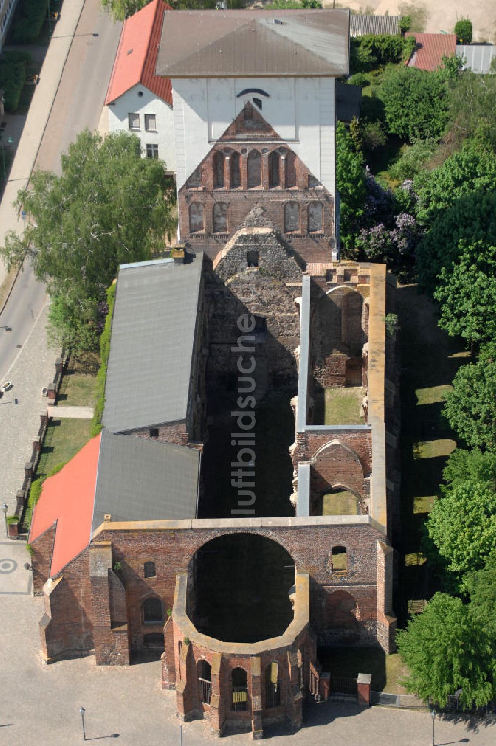 Wriezen aus der Vogelperspektive: Die Ruine der St. Marienkirche in Wriezen