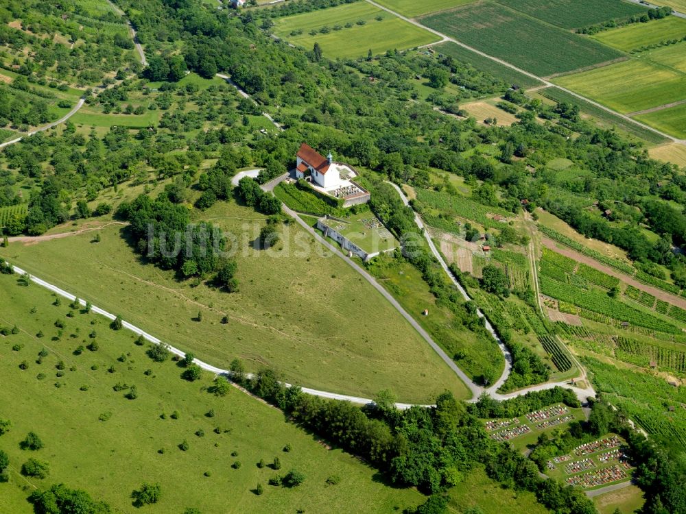 Luftaufnahme Tübingen - Die Sankt-Remigius-Kapelle auf dem Kapellenberg bei Thübingen im Bundesland Baden-Württemberg