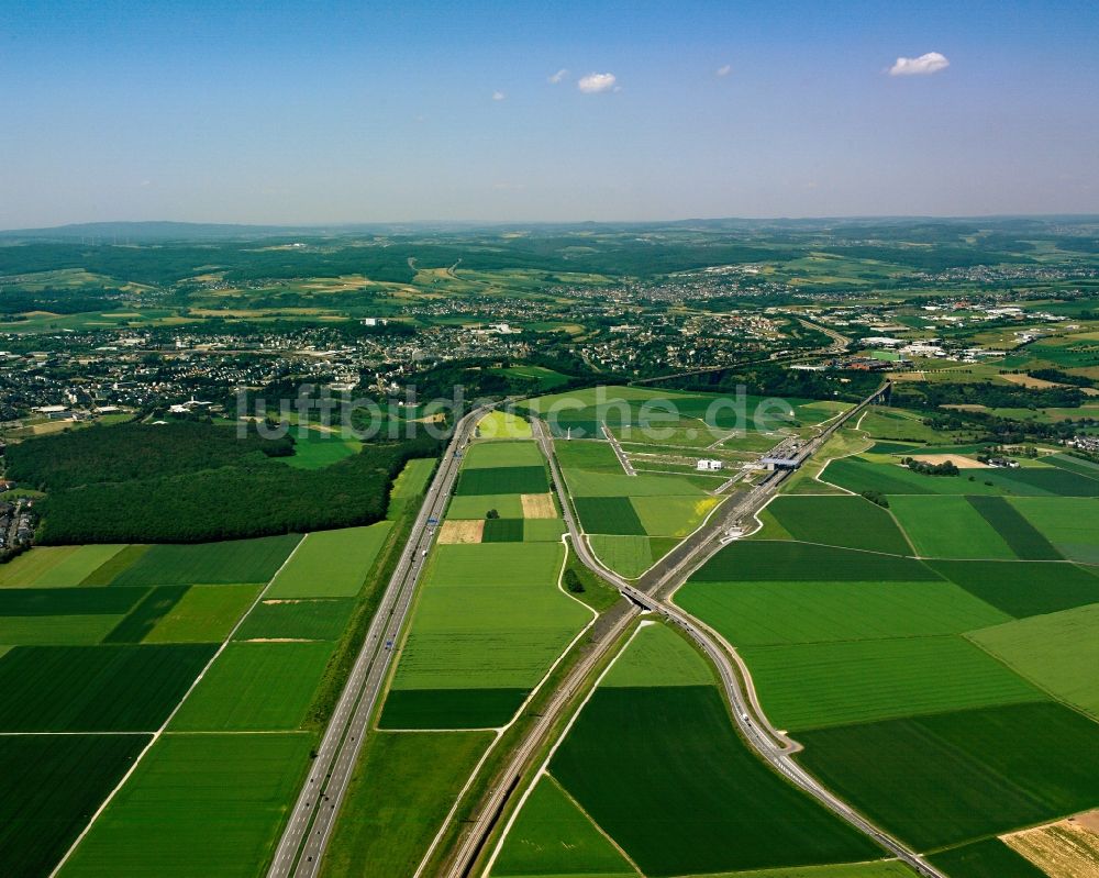 Dierdorf von oben - Die Schnellfahrstrecke Köln–Rhein/Main und die Autobahn A3 bei Dierdorf im Bundesland Rheinland-Pfalz