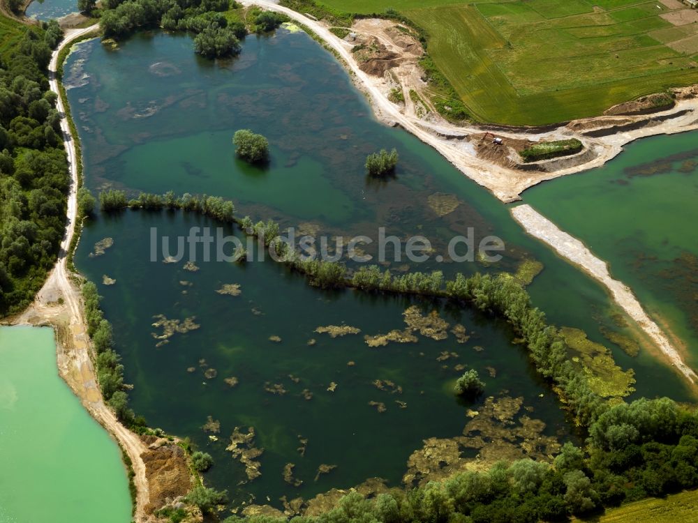 Brühl von oben - Die Seen bei Brühl im Bundesland Nordrhein-Westfalen