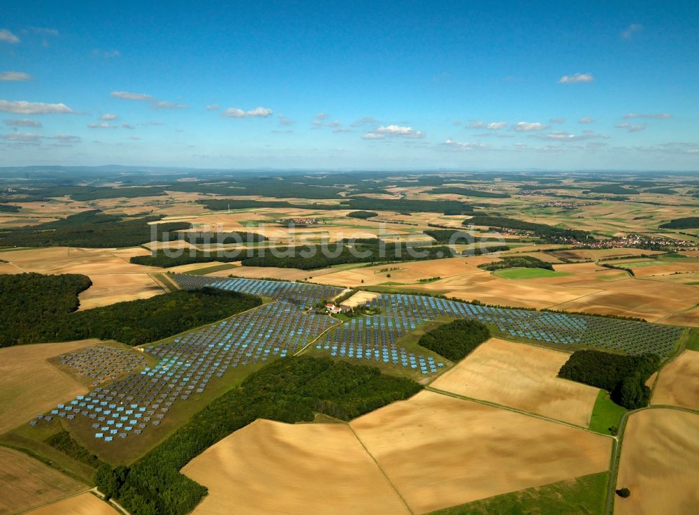 Luftbild Arnstein - Die Solaranlage im unterfränkischen Arnstein im Landkreis Main-Spessart im Bundesland Bayern