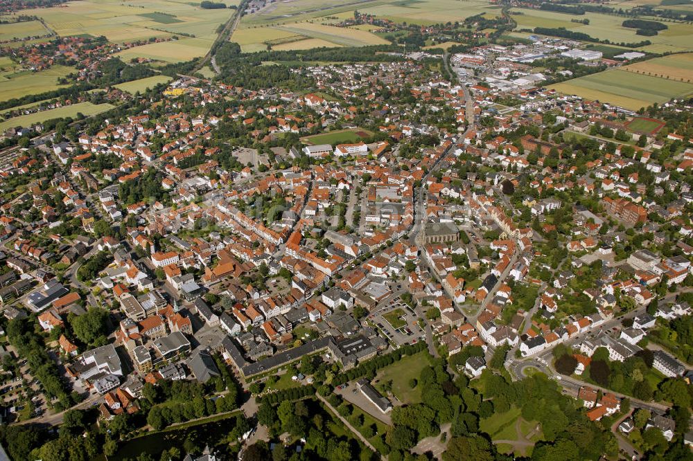 BÜCKEBURG aus der Vogelperspektive: Die Stadt Bückeburg im Kreis Schaumburg in Niedersachsen