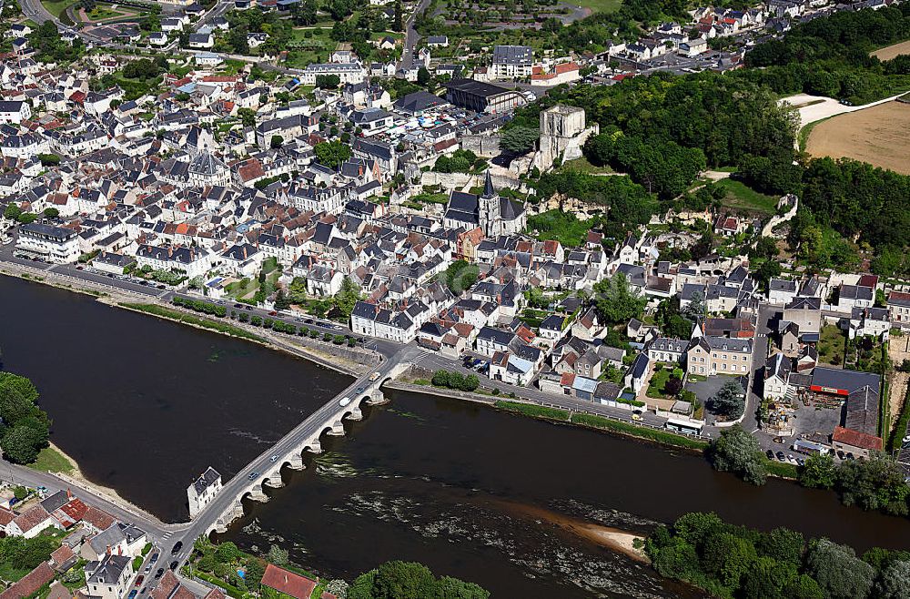 Luftbild Montrichard - Die Stadt Montrichard am Fluss Cher im Loiretal