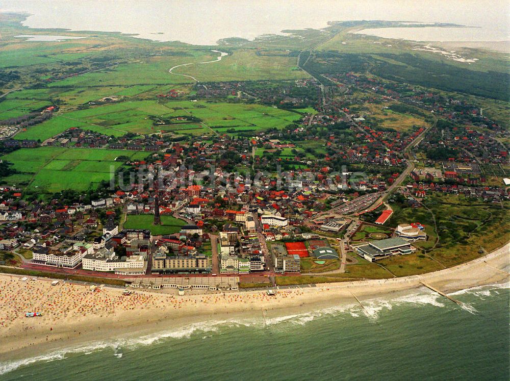 Luftaufnahme Borkum - Die Stadt und Nordseeinsel Borkum