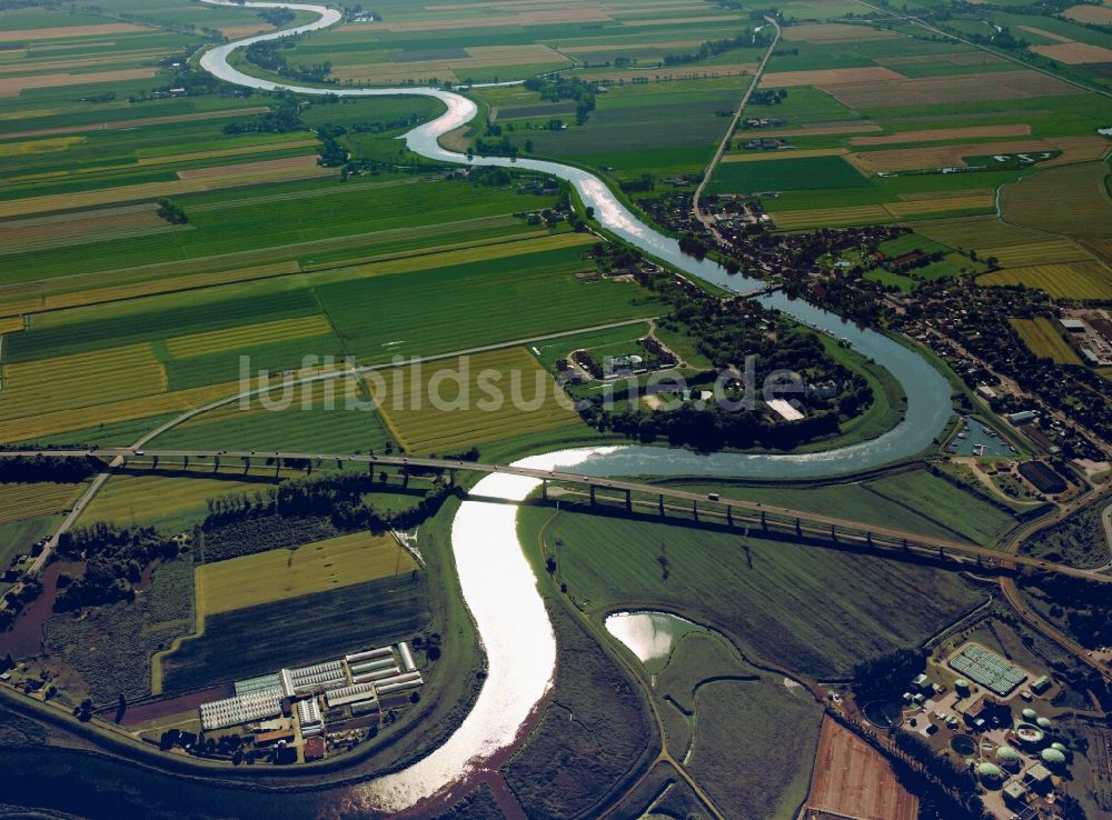 Itzehoe aus der Vogelperspektive: Die Stör in Itzehoe im Bundesland Schleswig-Holstein