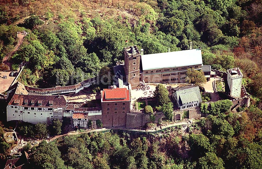 Eisenach/ Thüringen aus der Vogelperspektive: Die Wartburg Wartburg-Stiftung, Auf der Wartburg 99817 Eisenach Telefon: 0 36 91/25 00 Fax: 0 36 91/20 33 42 Email: info@wartburg-eisenach