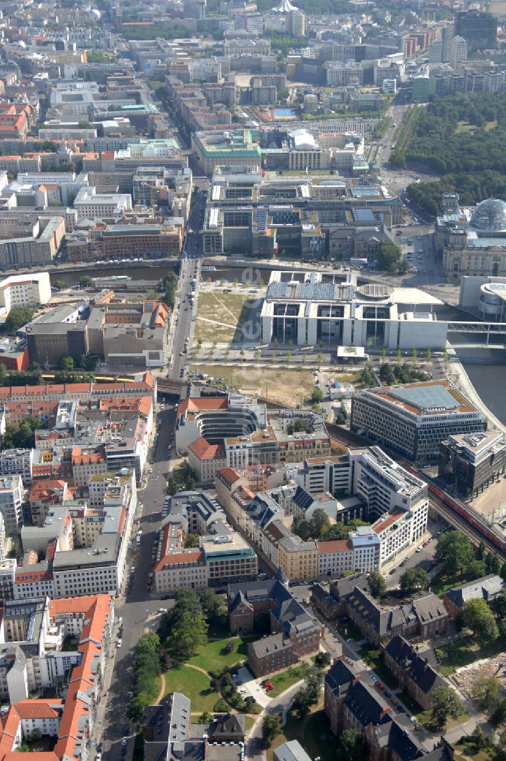 Luftaufnahme Berlin - Die Wilhelmstraße in Berlin