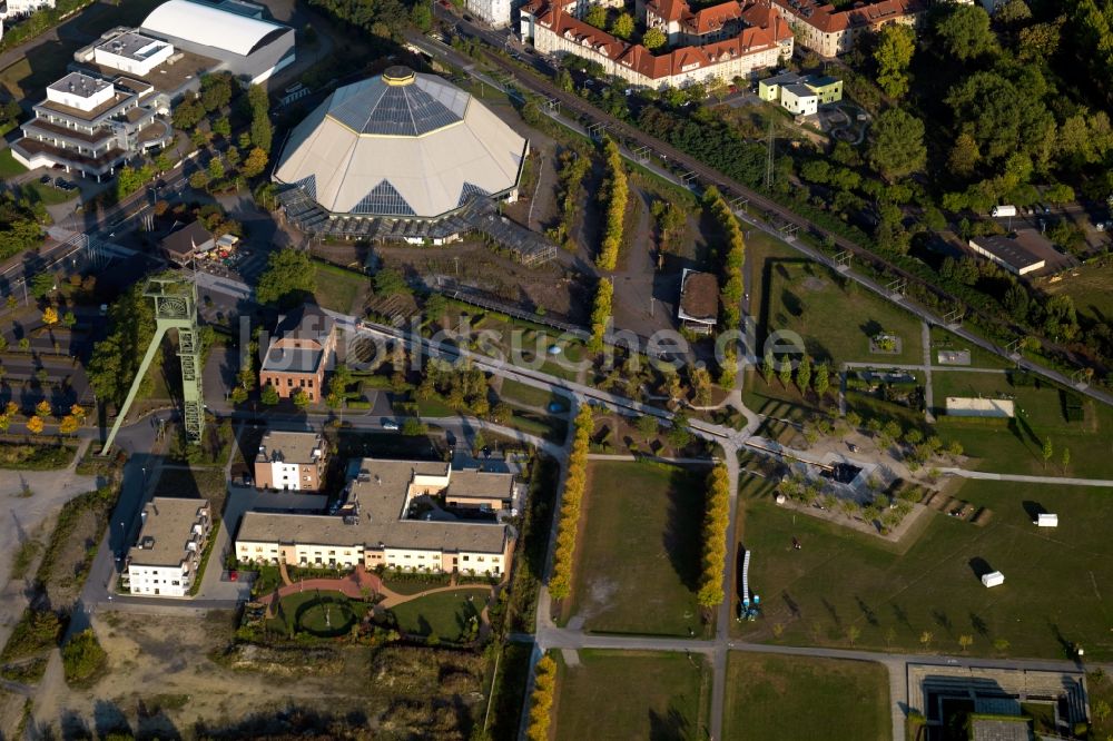 Oberhausen von oben - Die Zeche Osterfeld im Ortsteil Osterfeld in Oberhausen im Bundesland Nordrhein-Westfalen