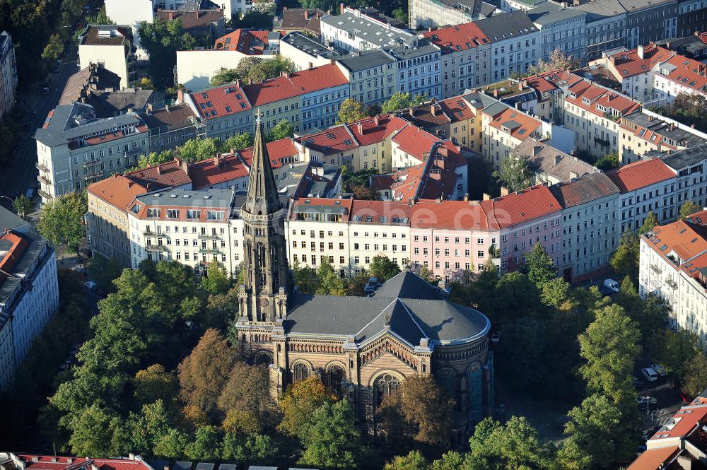 Berlin aus der Vogelperspektive: Die Zionskirche an der Zionskirchstraße in Berlin-Mitte