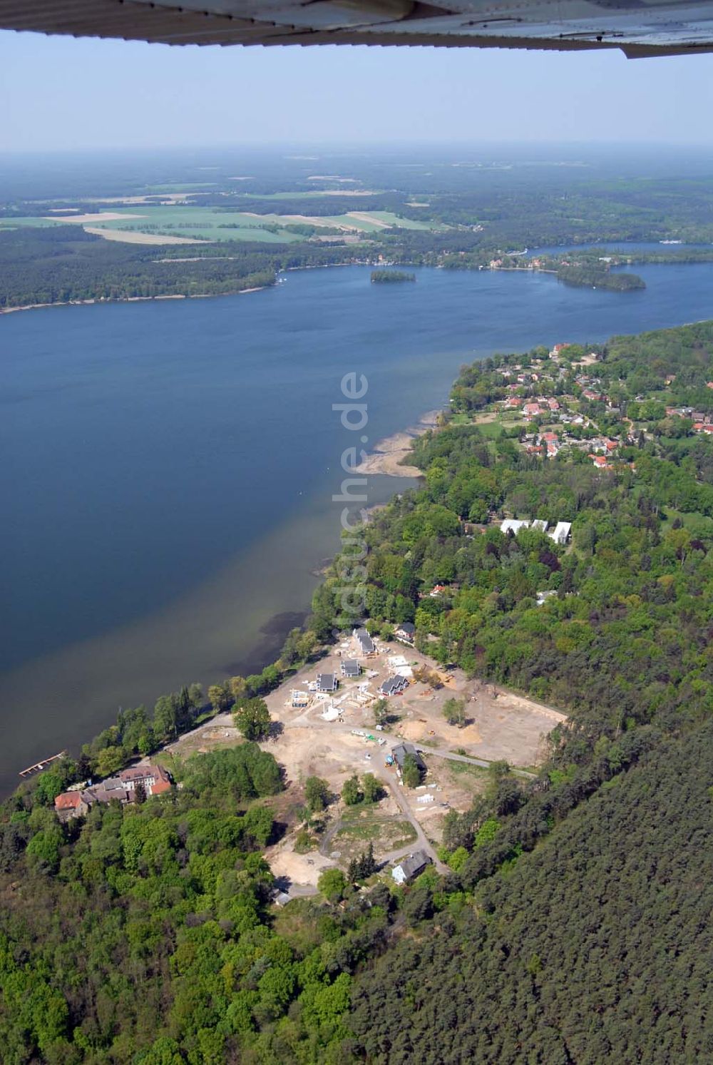 Bad Saarow / Brandenburg von oben - Direkt am größten See im Land Brandenburg, dem Scharmützelsee, entsteht das Feriendorf ?Schlosspark Bad Saarow?