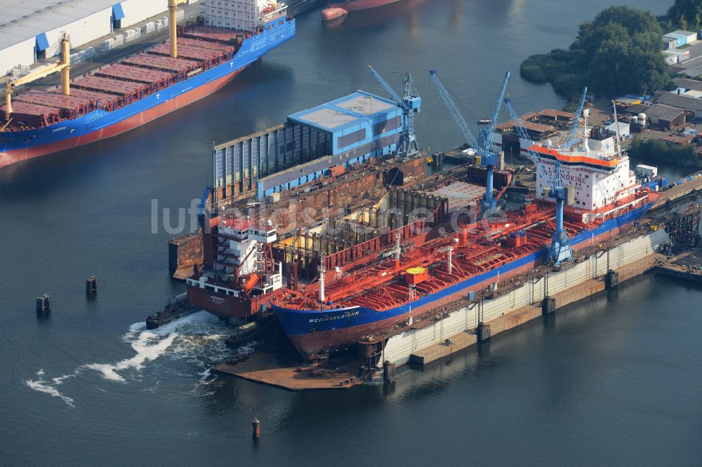 Luftaufnahme Bremerhaven - Dock der Schiffswerft Bremerhavener Dock GmbH in Bremerhaven im Bundesland Bremen, Deutschland