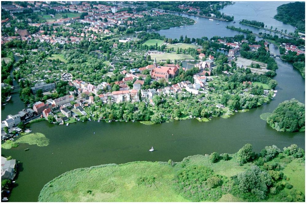 Brandenburg von oben - Dom zu Brandenburg