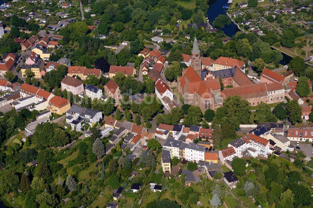 Brandenburg an der Havel aus der Vogelperspektive: Dom zu Brandenburg in Brandenburg an der Havel im Bundesland Brandenburg, Deutschland