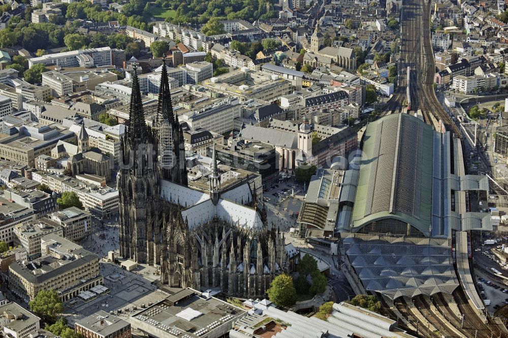 Luftbild Köln - Dom und Hauptbahnhof in Köln