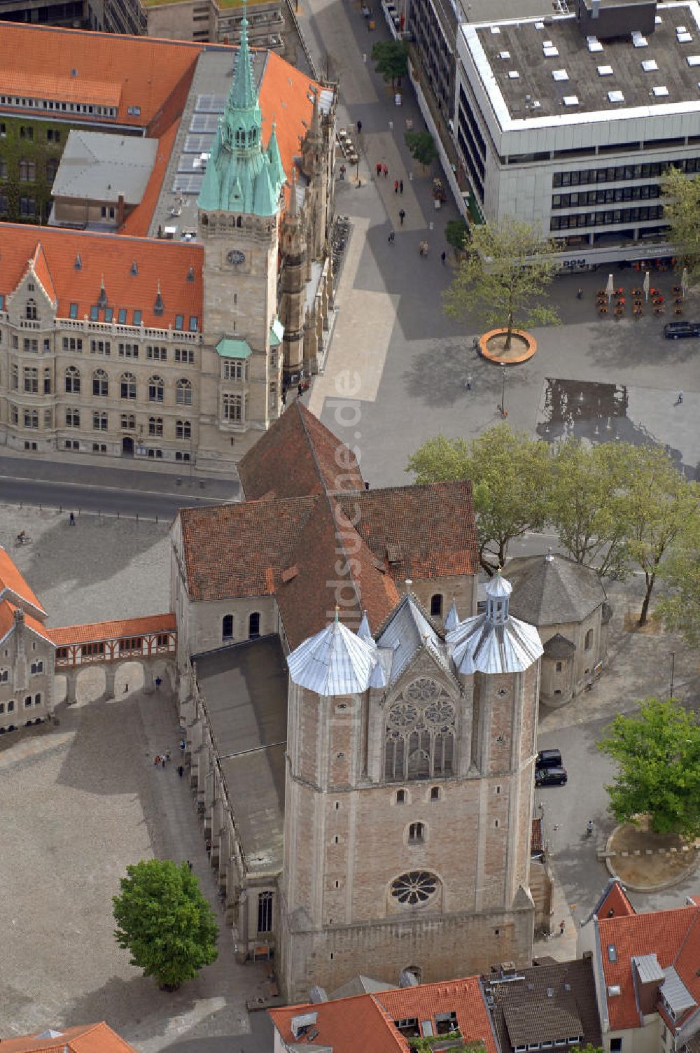 Luftaufnahme Braunschweig - Dom und Rathaus Braunschweig