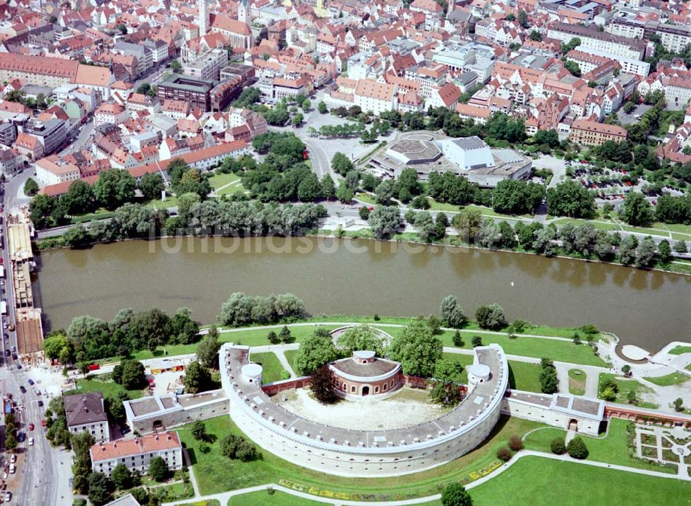 Ingolstadt von oben - Donaubühne Reduit Tilly im Klenzepark in Ingolstadt.