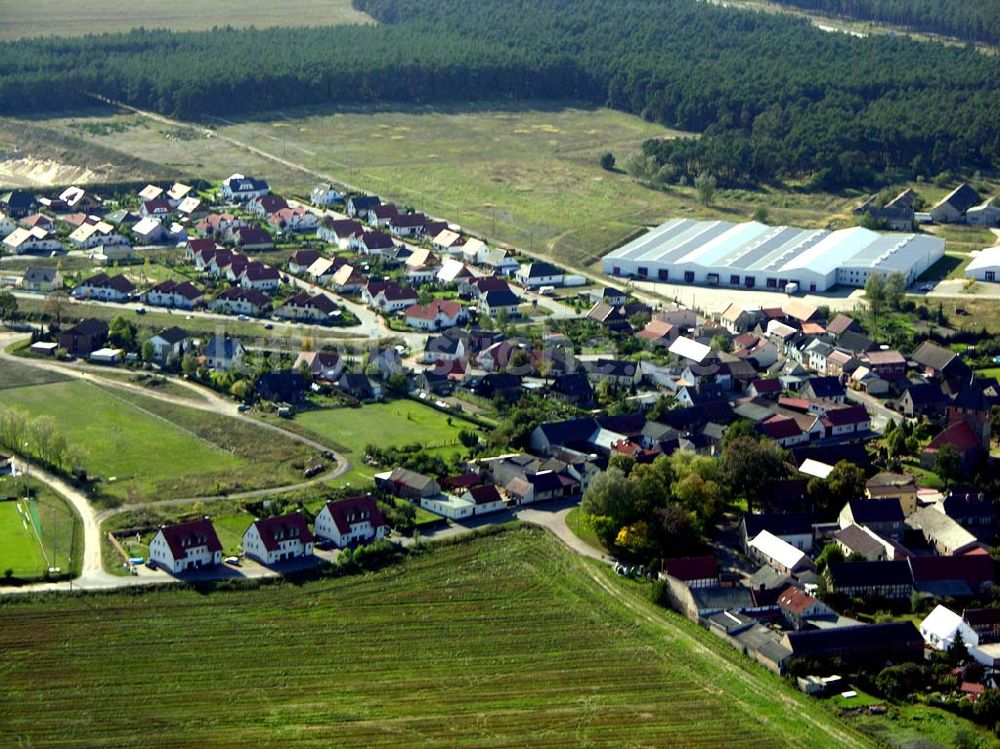 Linthe aus der Vogelperspektive: Doppelhaushälften in Linthe