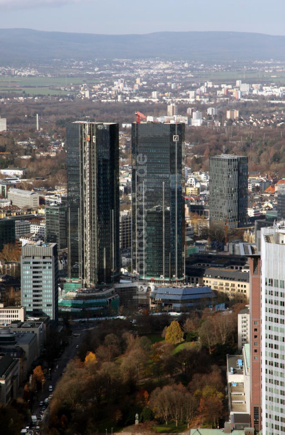 Luftbild Frankfurt am Main - Doppeltürme der Deutschen Bank Frankfurt am Main