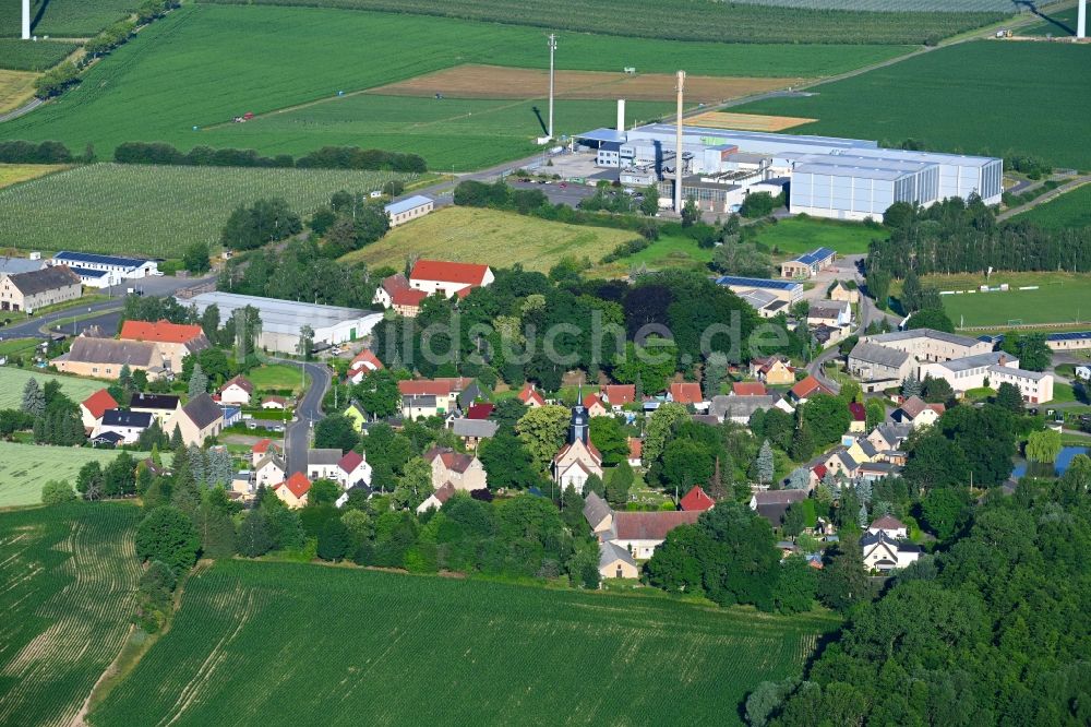 Ablaß aus der Vogelperspektive: Dorf - Ansicht in Ablaß im Bundesland Sachsen, Deutschland