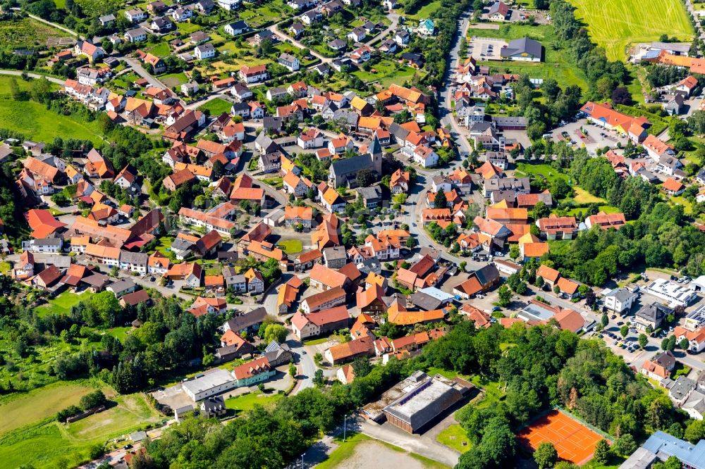 Adorf von oben - Dorf - Ansicht in Adorf im Bundesland Hessen, Deutschland