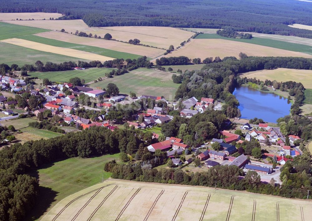 Luftaufnahme Ahlum - Dorf - Ansicht in Ahlum im Bundesland Sachsen-Anhalt, Deutschland