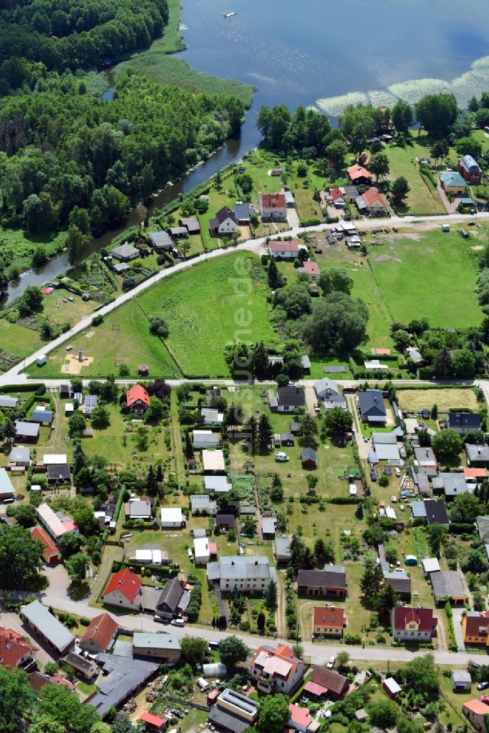 Luftbild Altfriesack - Dorf - Ansicht in Altfriesack im Bundesland Brandenburg, Deutschland