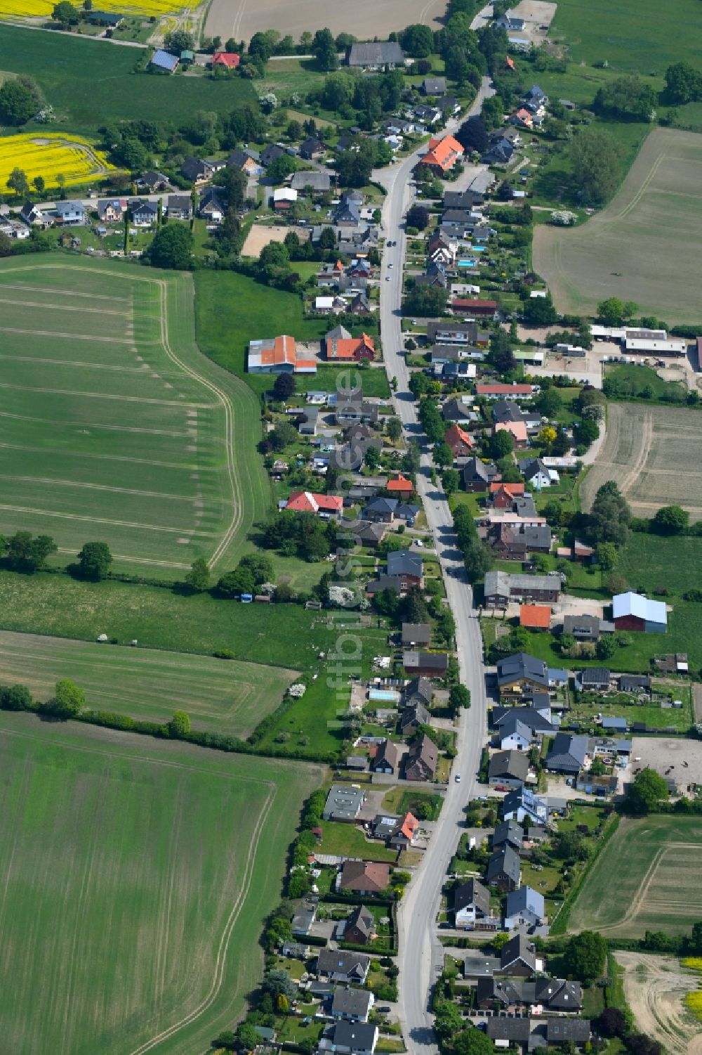 Badendorf aus der Vogelperspektive: Dorf - Ansicht in Badendorf im Bundesland Schleswig-Holstein, Deutschland