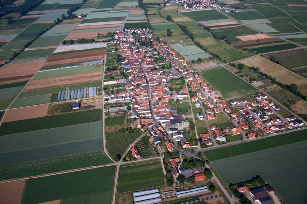 Böbingen von oben - Dorf - Ansicht in Böbingen im Bundesland Rheinland-Pfalz