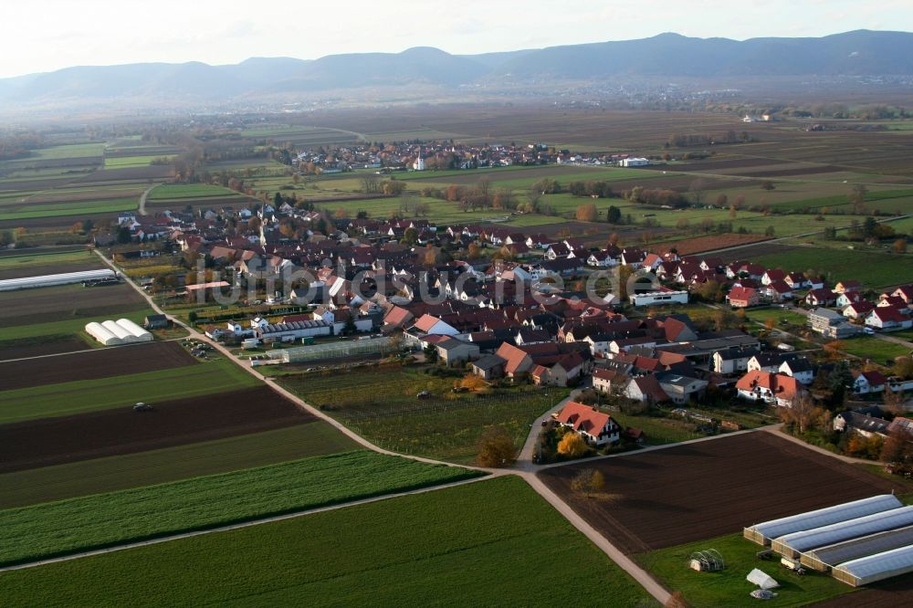 Böbingen von oben - Dorf - Ansicht in Böbingen im Bundesland Rheinland-Pfalz