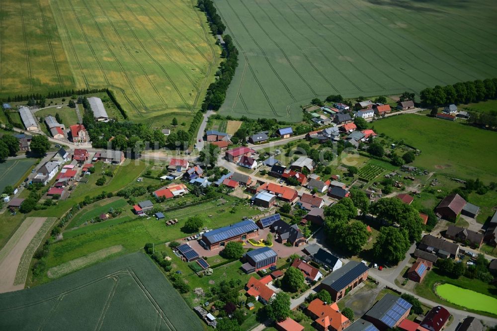 Luftbild Benzin - Dorf - Ansicht in Benzin im Bundesland Mecklenburg-Vorpommern, Deutschland